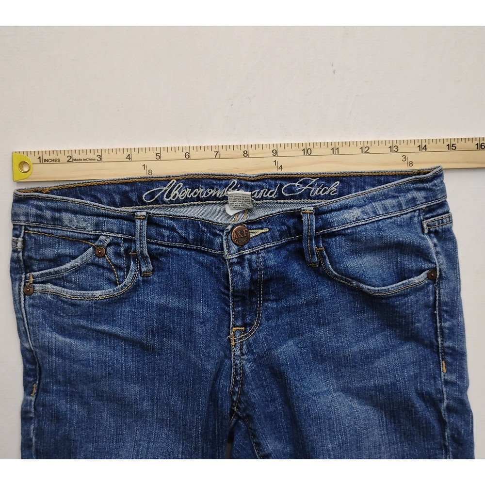 Abercrombie & Fitch Shorts Womens 4 Blue Denim Cut Off Bermuda low rise 10in - Picture 5 of 8
